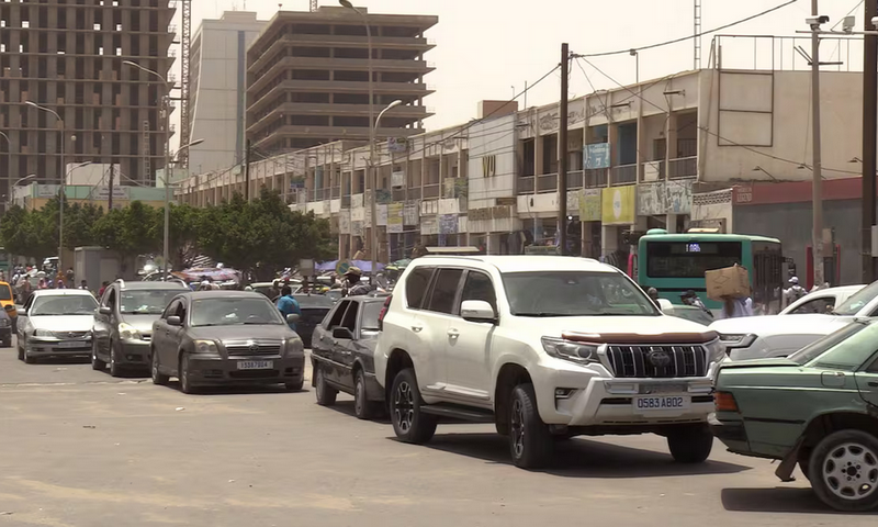 Mauritanie. Levée de l’interdiction de circuler la nuit: «On aurait préféré la baisse du prix de l’essence»
